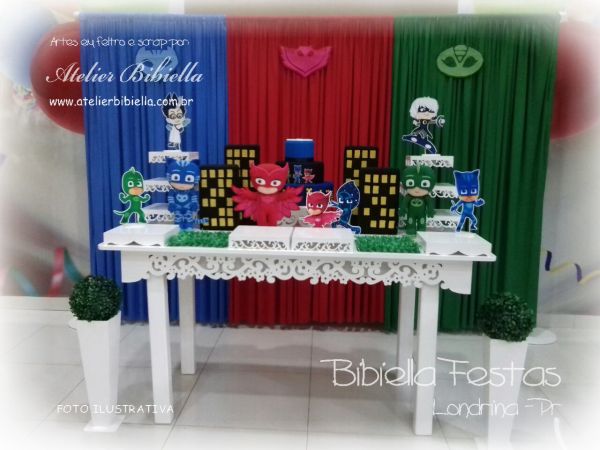 DECORAÇÃO PJ MASK MESA FLORAL CORTINA MDF BOLO SEM NOME