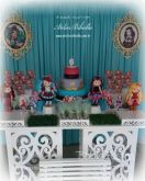 DECORAÇÃO EVER AFTER HIGH MESA 2 CUBO ARABESCO CORTINA QUADRO BANCO BOLO - Aluguel em Londrina