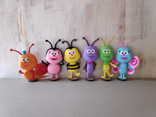 BICHIKIDS KIT 6 PERSONAGENS TAM APROX 25 CM
