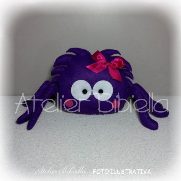 PERSONAGEM DONA ARANHA 15 CM UNIDADE